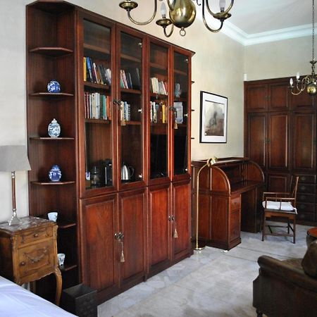 Doveton House Bed & Breakfast Йоханесбург Екстериор снимка